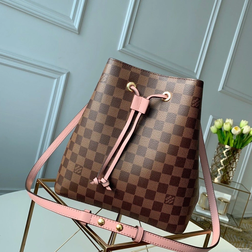 NÉONOÉ VUITTON LOUIS 0804